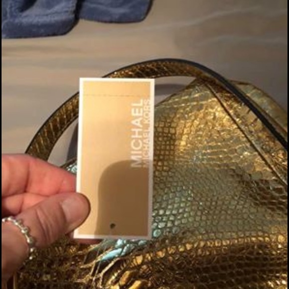 NWT Michael Kors Gold Python Leather Hobo - Picture 2 of 5